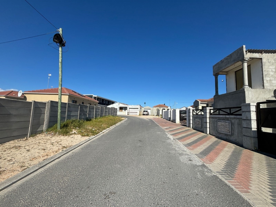 2 Bedroom Property for Sale in Ilitha Park Western Cape